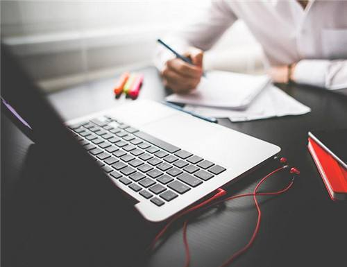 头条号推荐量上万太难怎么办？大V用了3招，流量暴涨300万！