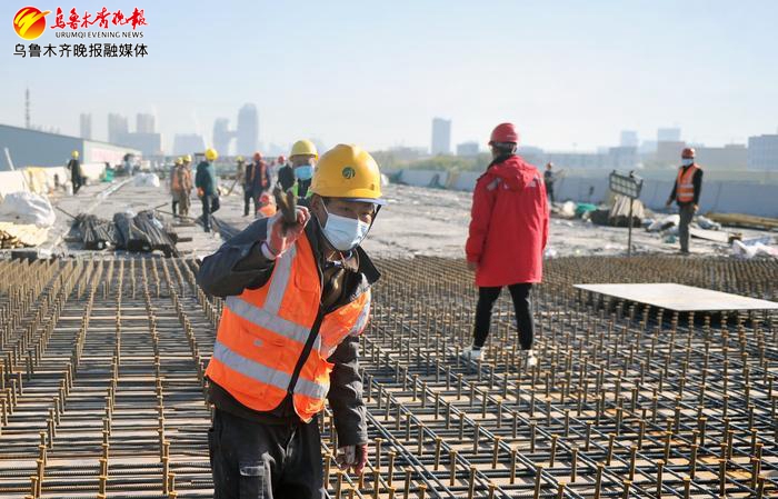 乌鲁木齐东进场高架进入桥面铺装