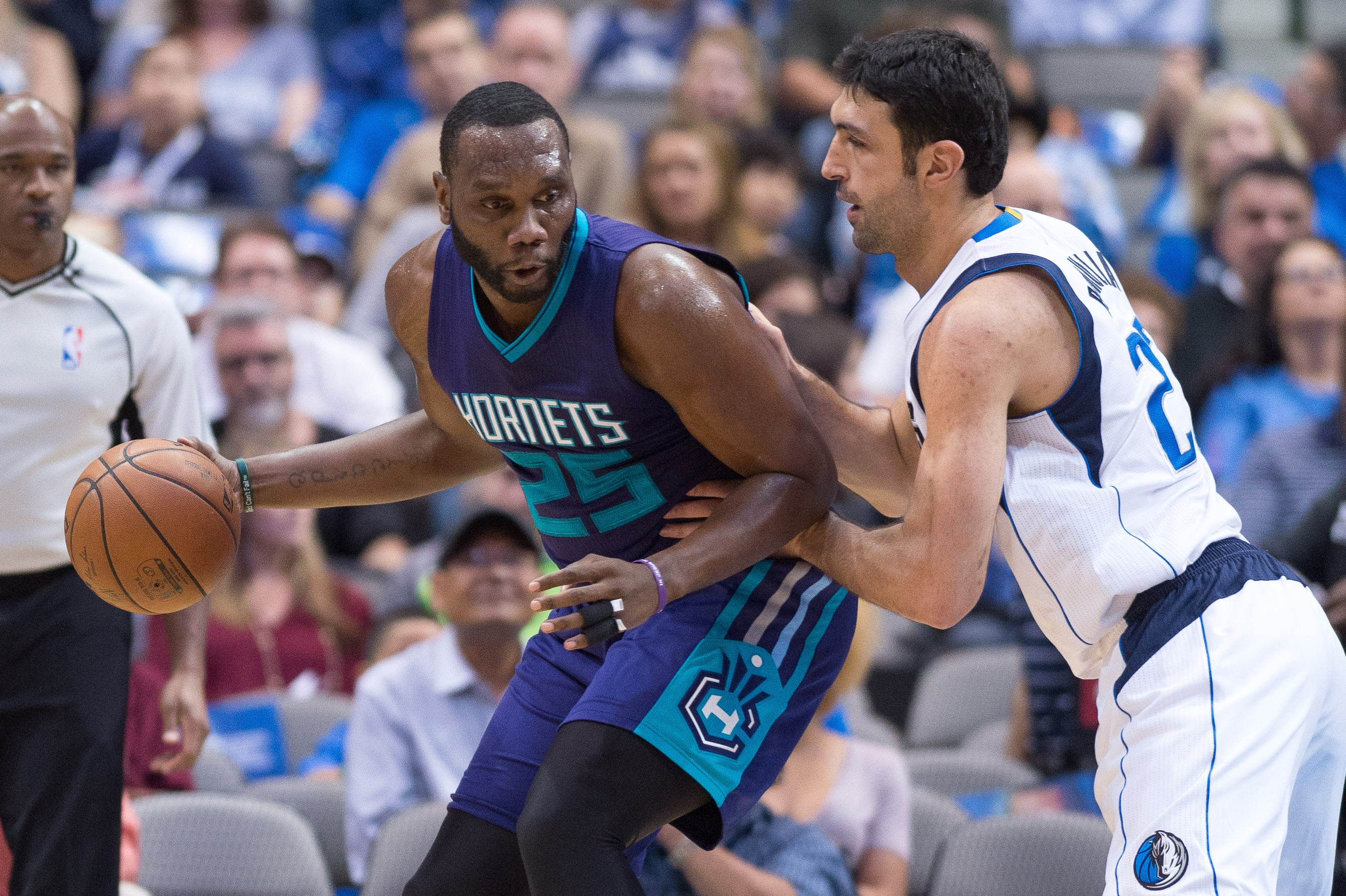 nba为什么不投擦板球(老派纯粹的篮球——浅析NBA地板流)