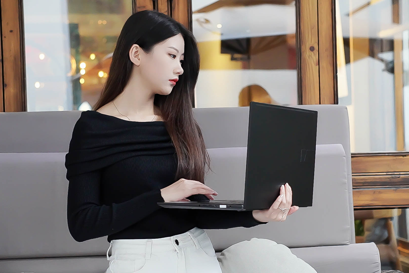 近万元的10bit超显电脑到底如何？灵耀Pro16上手实测