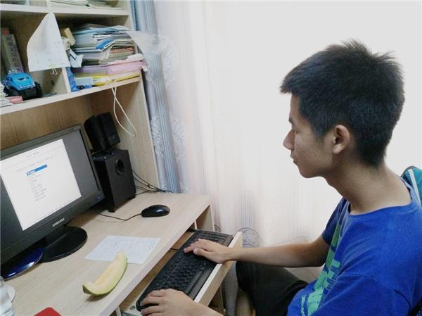 家里没有电脑，高考填报志愿怎么办？不用去网吧在家就能操作