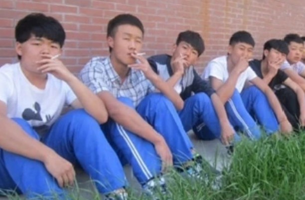 义务教育阶段，学校将无权开除学生？家长：保护一个人害了一群人