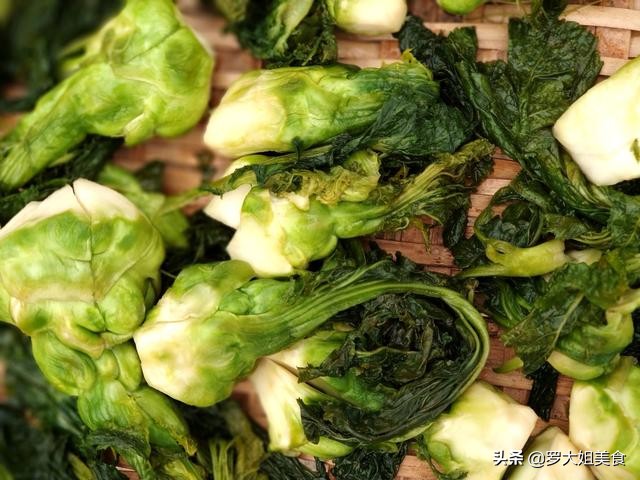 人间至味是清欢，又闻家乡榨菜香