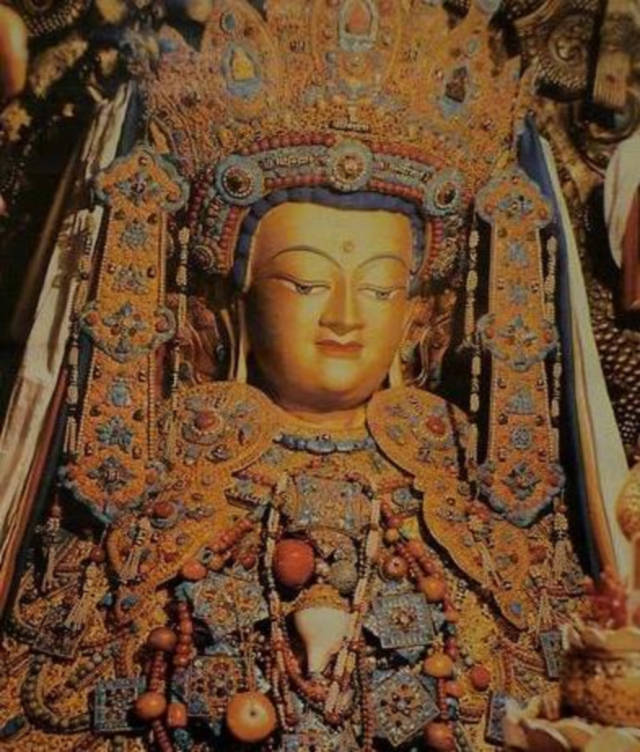 李连杰的一颗“珠子”，专家称：价值难估，是密宗佛教的“圣物”
