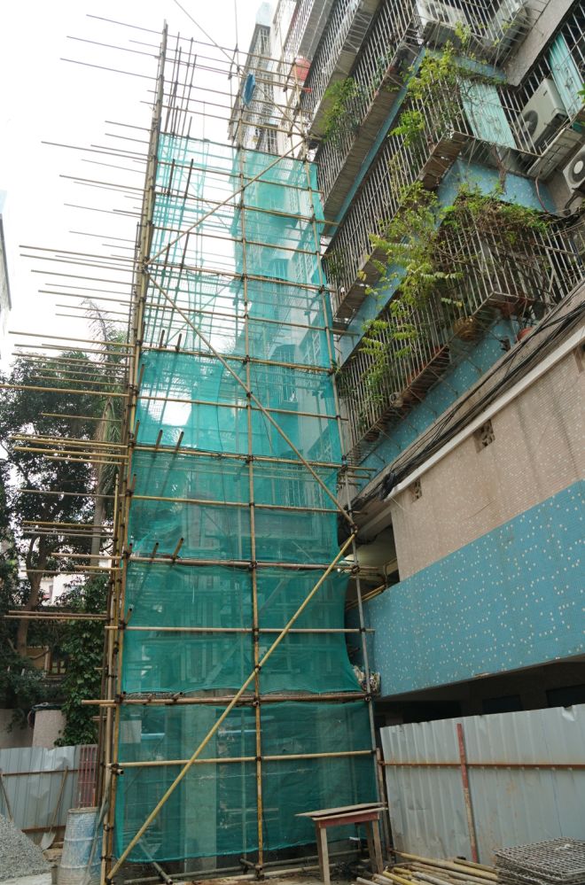 老小区改造装电梯，费用的分摊成为难题，为啥住户会为此“翻脸”