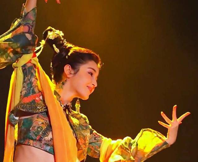 表演什么节目好「年会表演什么节目比较好」