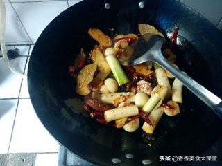 青海黄焖羊肉天下第一，黄焖羊肉的正宗做法