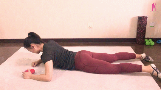 含胸、腹部突出？你需要练习这三个动作