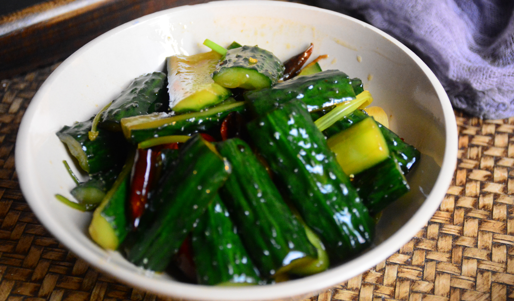 腌黄瓜怎么腌好吃又脆 懒人版腌黄瓜怎么腌-小蚊子百科网