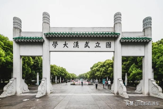 各地教育厅官宣！禁收复读生！高考失利意味着什么？值得重新思考