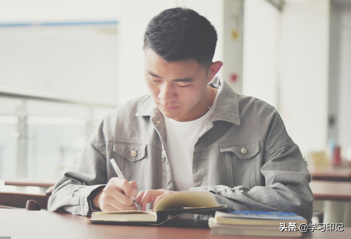 大学生做好这些事，大学期间“收获满满”，毕业后发展出路更好