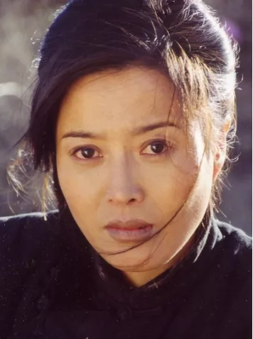 丁嘉丽的忏悔:婚后出轨,两次离婚,四次堕胎,15年只见女儿两次