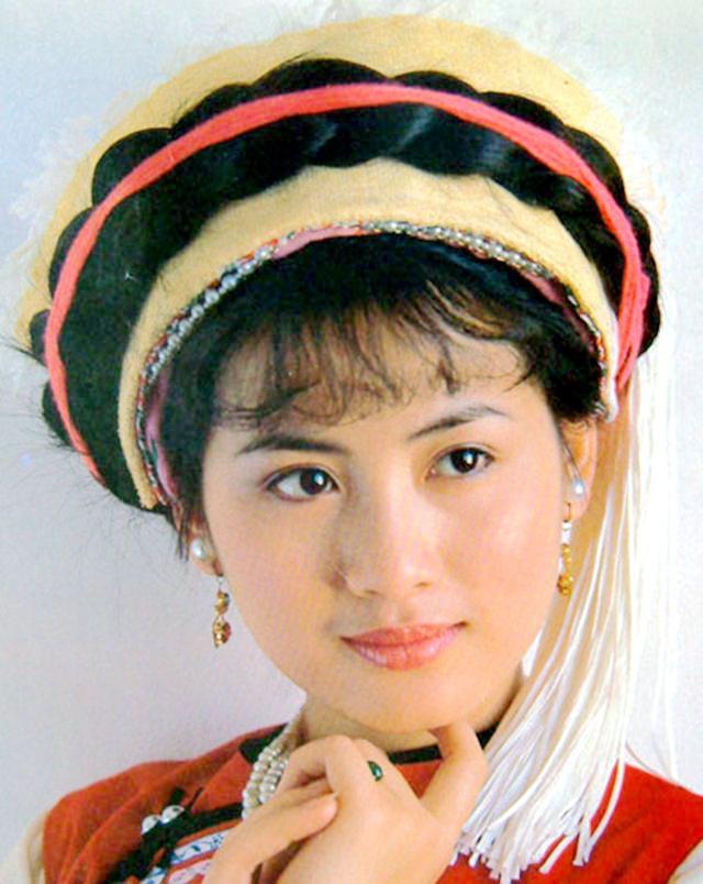 仇恋电视剧里的演员(八九十年代演员吴玉芳,夏菁同框