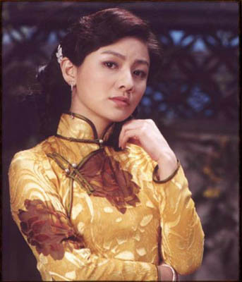 《京华烟云》"恶女"牛素云:一手好牌打成烂牌,她却成功翻身