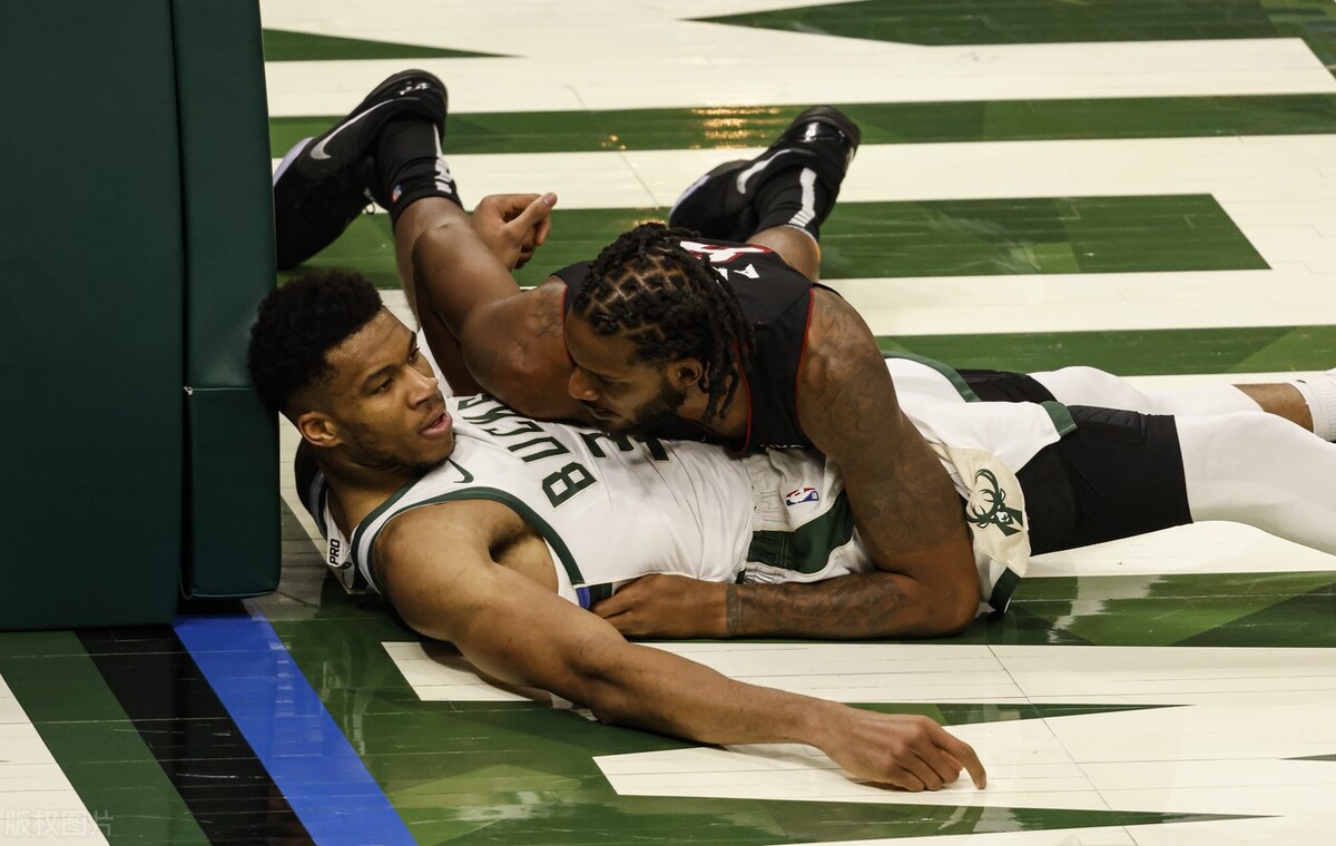 NBA精彩視頻回放（NBA裁判單節(jié)三次回看錄像，高科技正在毀掉籃球比賽的美感）