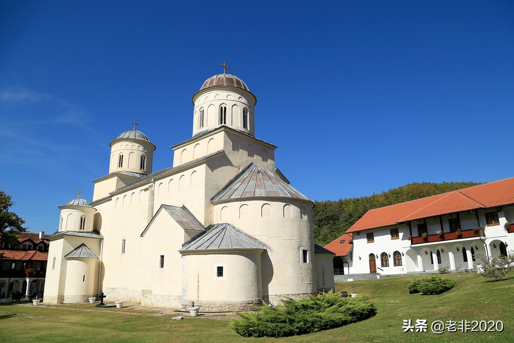 俄罗斯世界杯自驾游(巴尔干半岛之旅：“欧洲九寨沟”、地盘划分线以及铁托的名言)