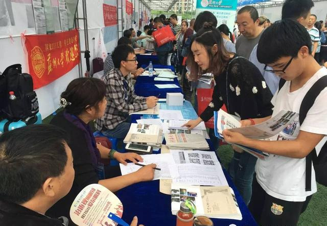 备受“铁路局”青睐的5所大学，毕业就是铁饭碗，就业不用发愁