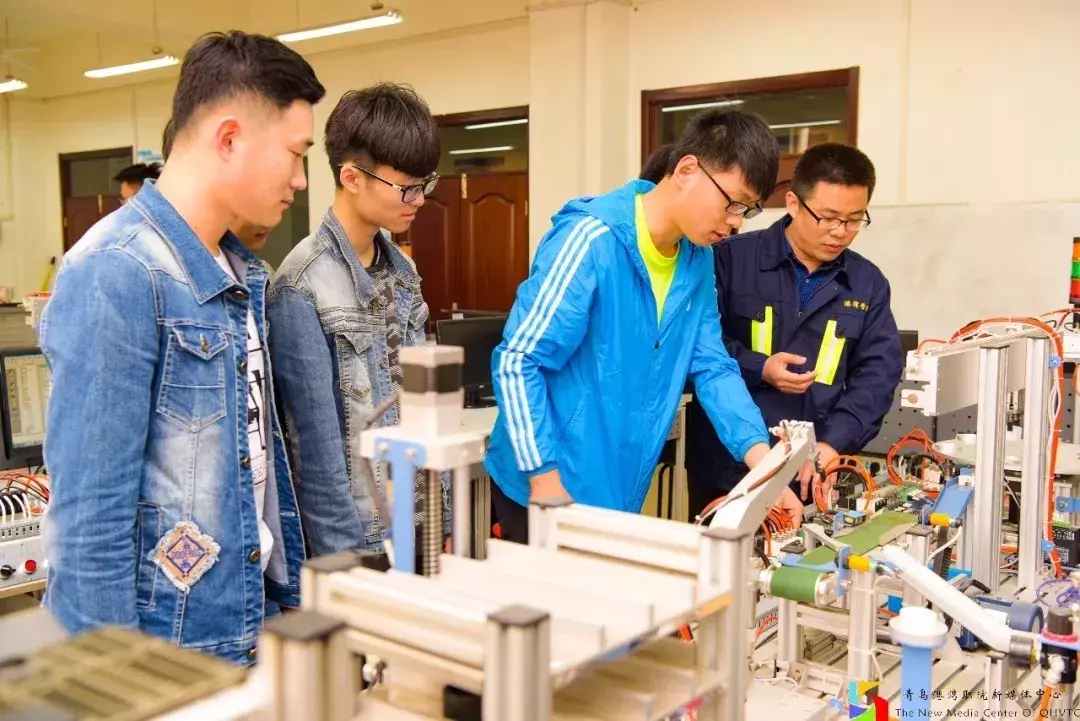 “硬核港湾”：细数青岛港湾职院的高光时刻，错过等一年