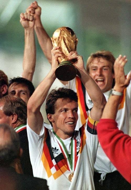 94年世界杯捧杯是哪位队员（世界杯冠军队长-金杯捧杯人）