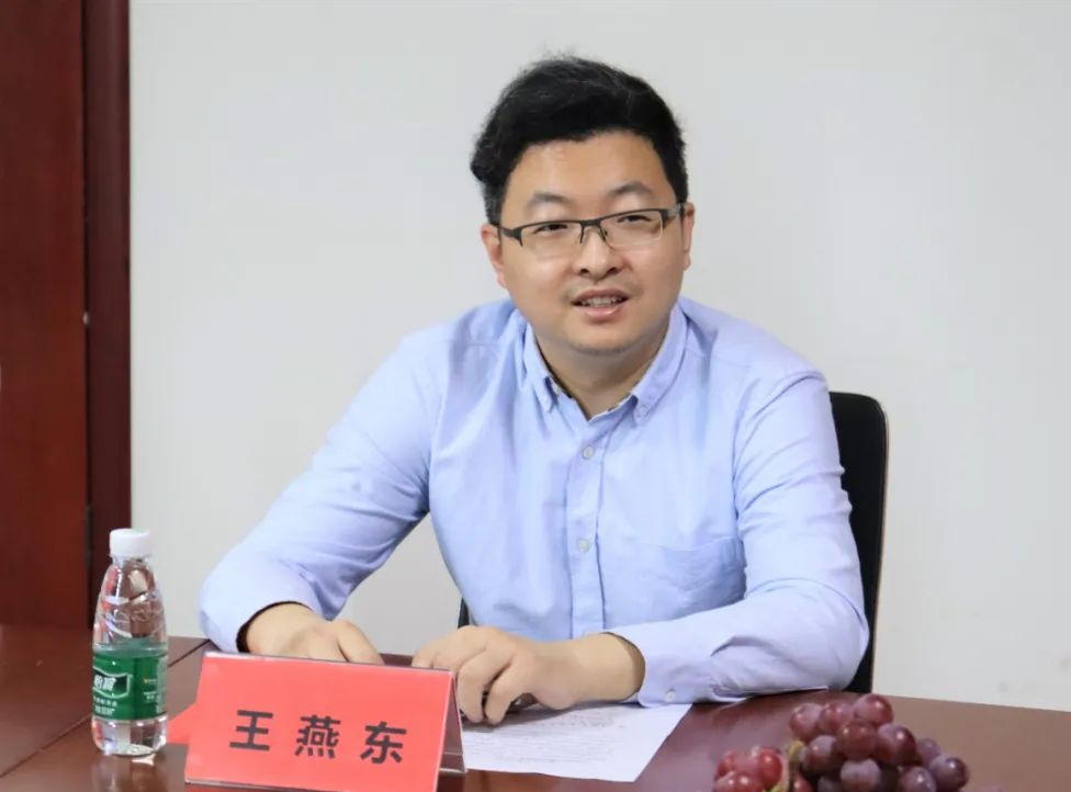 河南工程學(xué)院與沁潤澤環(huán)保簽署校企合作協(xié)議并授牌(圖5)