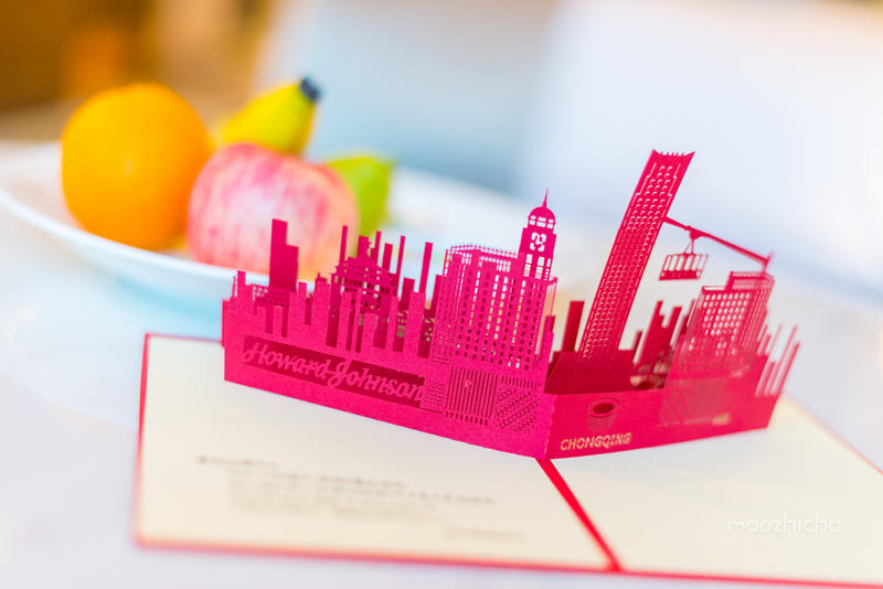 山城重庆，轻轨出行，玩转8D网红城市