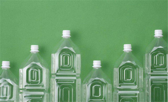 为“法令纹”烦恼的女人，平常多做这4个动作，有效改善法令纹