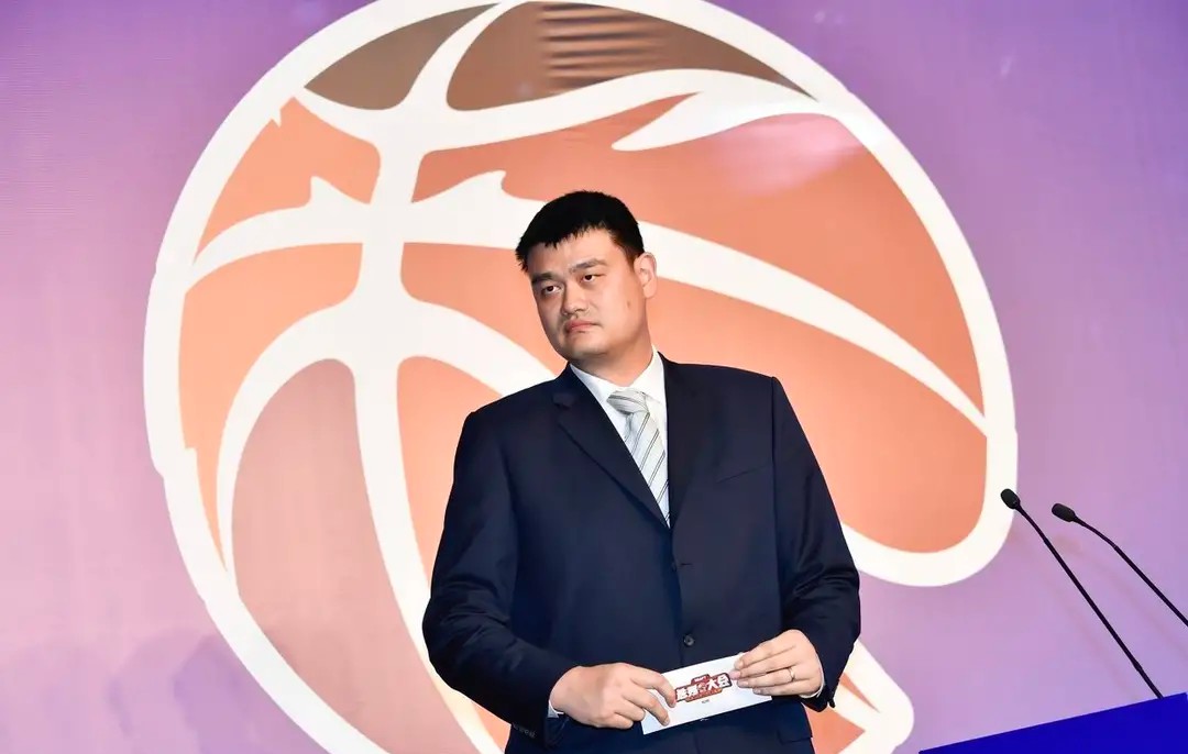 nba球场为什么不能推球员（姚明实施合同法的弊端来了，为了大合同，球员在国家队出工不出力）