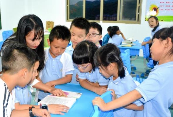 中小学家长将迎来好消息，民办学校或将被停办，家长拍手叫好