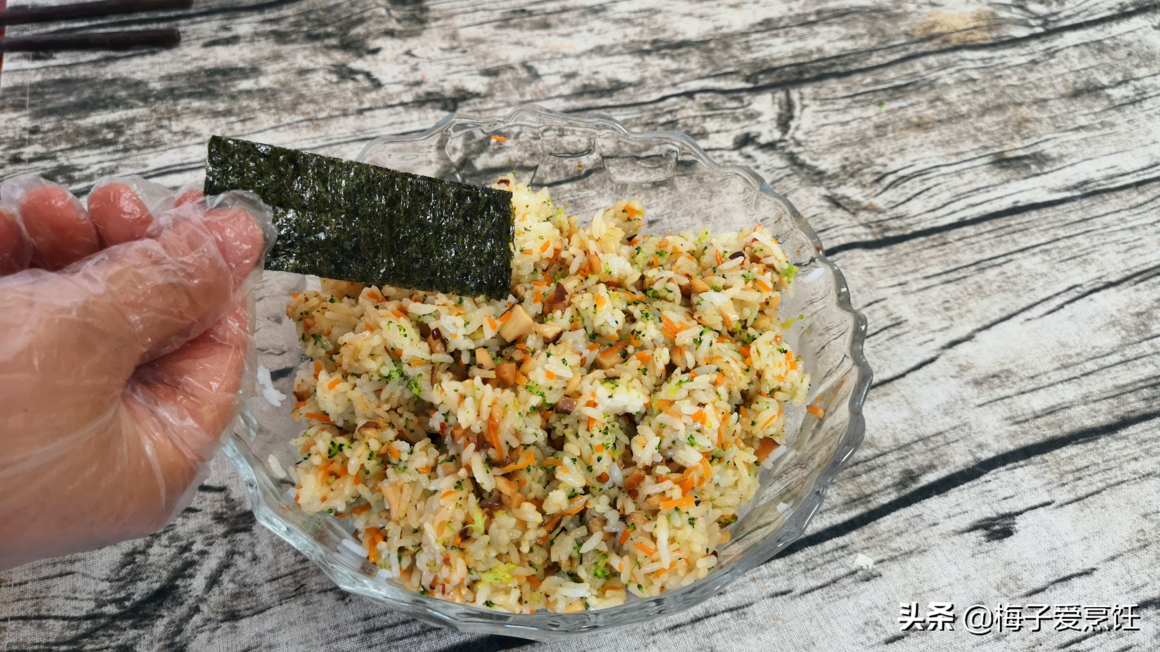紫菜飯團的做法,紫菜飯團的做法和配料