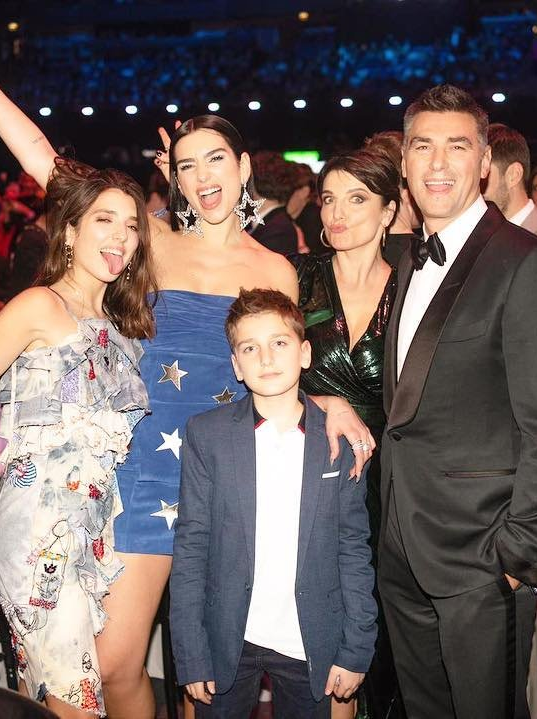 欧美圈最帅大叔盘点！颜值在线50年，他们比小鲜肉还迷人