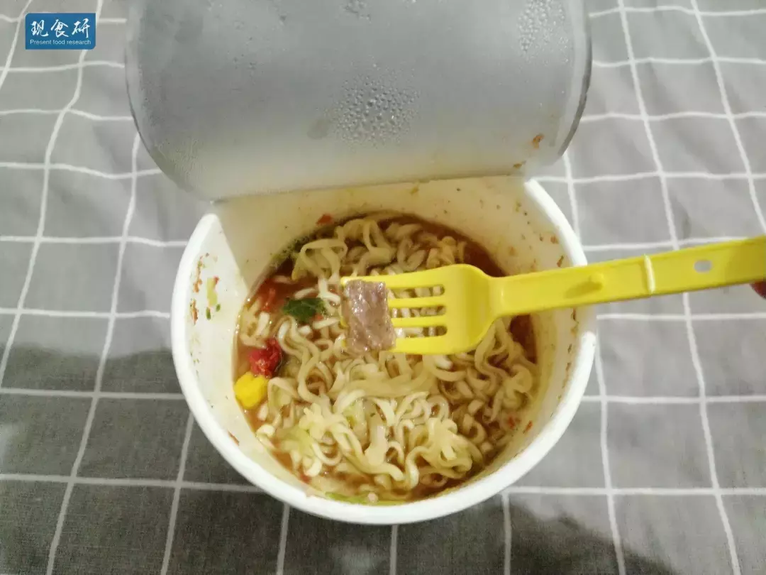 和味拉面辨别（和味拉面和普通方便面的区别有哪些）