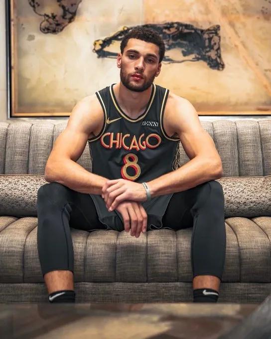 nba有哪些球隊有短袖版球衣（NBA球員上身：新賽季城市版球衣，獨行俠和猛龍隊很帥）