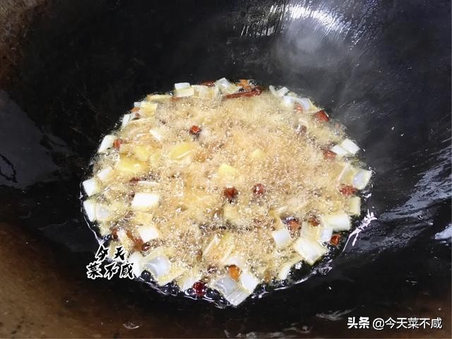 家常炖鲅鱼，不煎不炸，多放这两种调料，一点不腥，我经常这样做