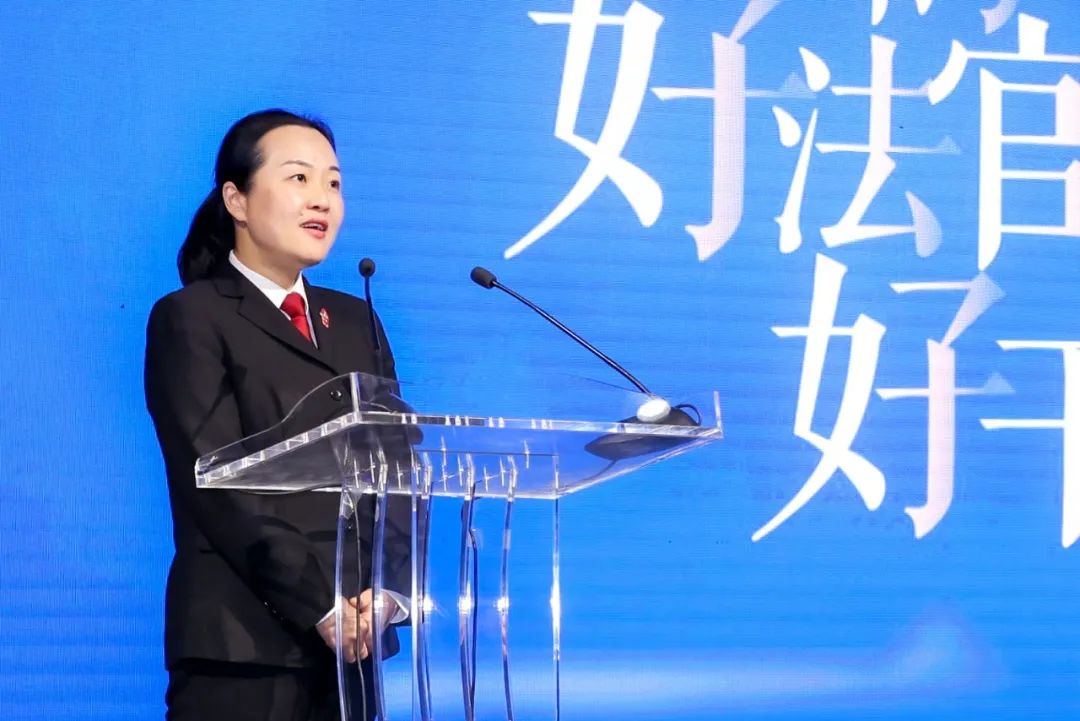 何为“邹碧华式的好法官、好干部”？24位上海法院人这样传承“燃灯者”精神