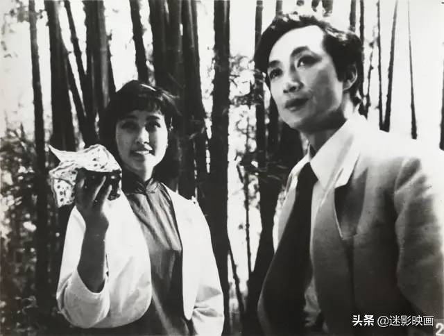 少林寺传奇白衣女子(40年前票房过亿，中国内地第一部武打片，无数人的童年阴影)
