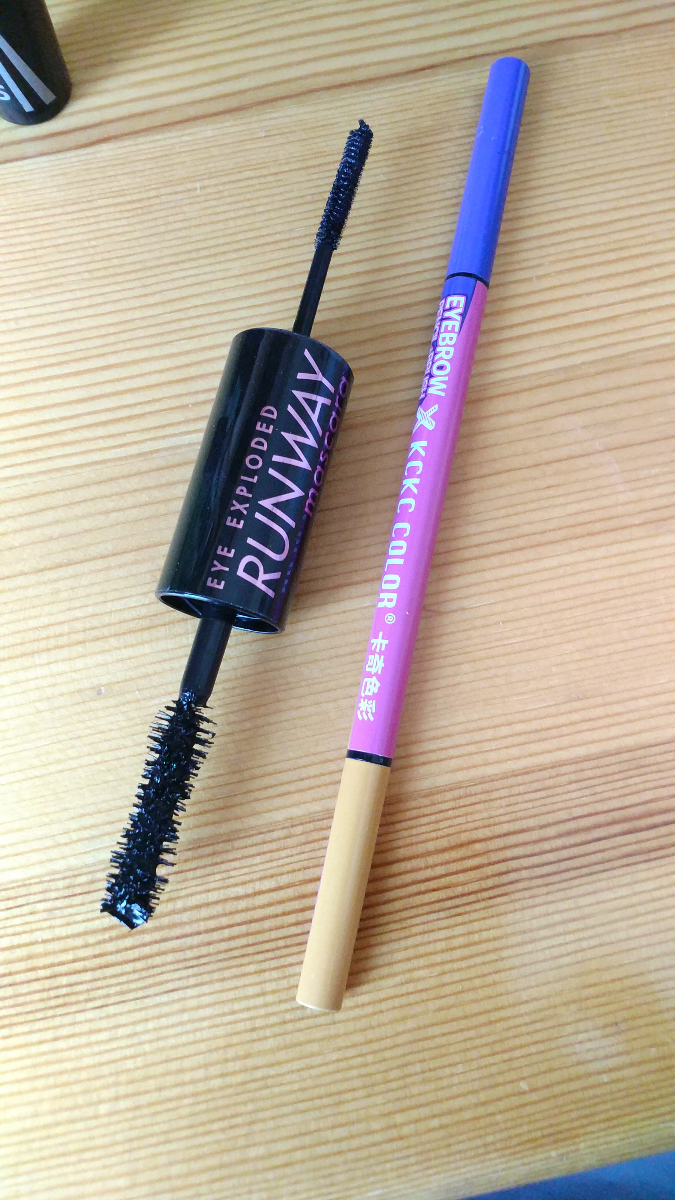 泰国Mistine睫毛膏真人使用测评！油皮必备，不晕染