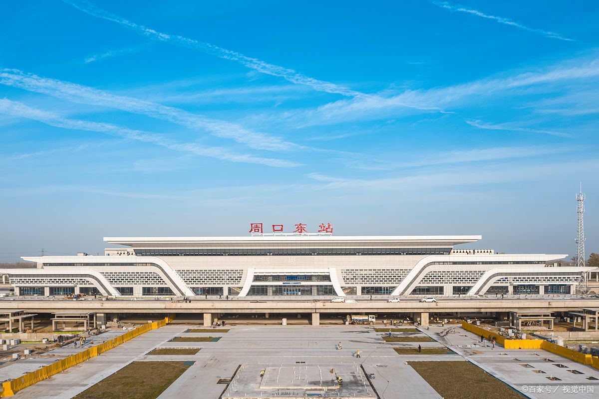 不过,这个校名是不是违规了?