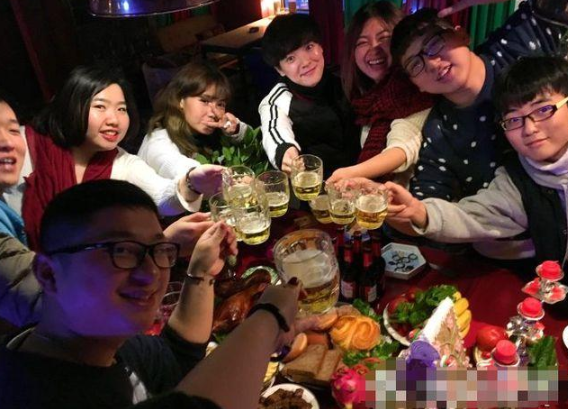 2021年大学生“生活费”等级表出炉，贫富差距大，1000元啥水平？