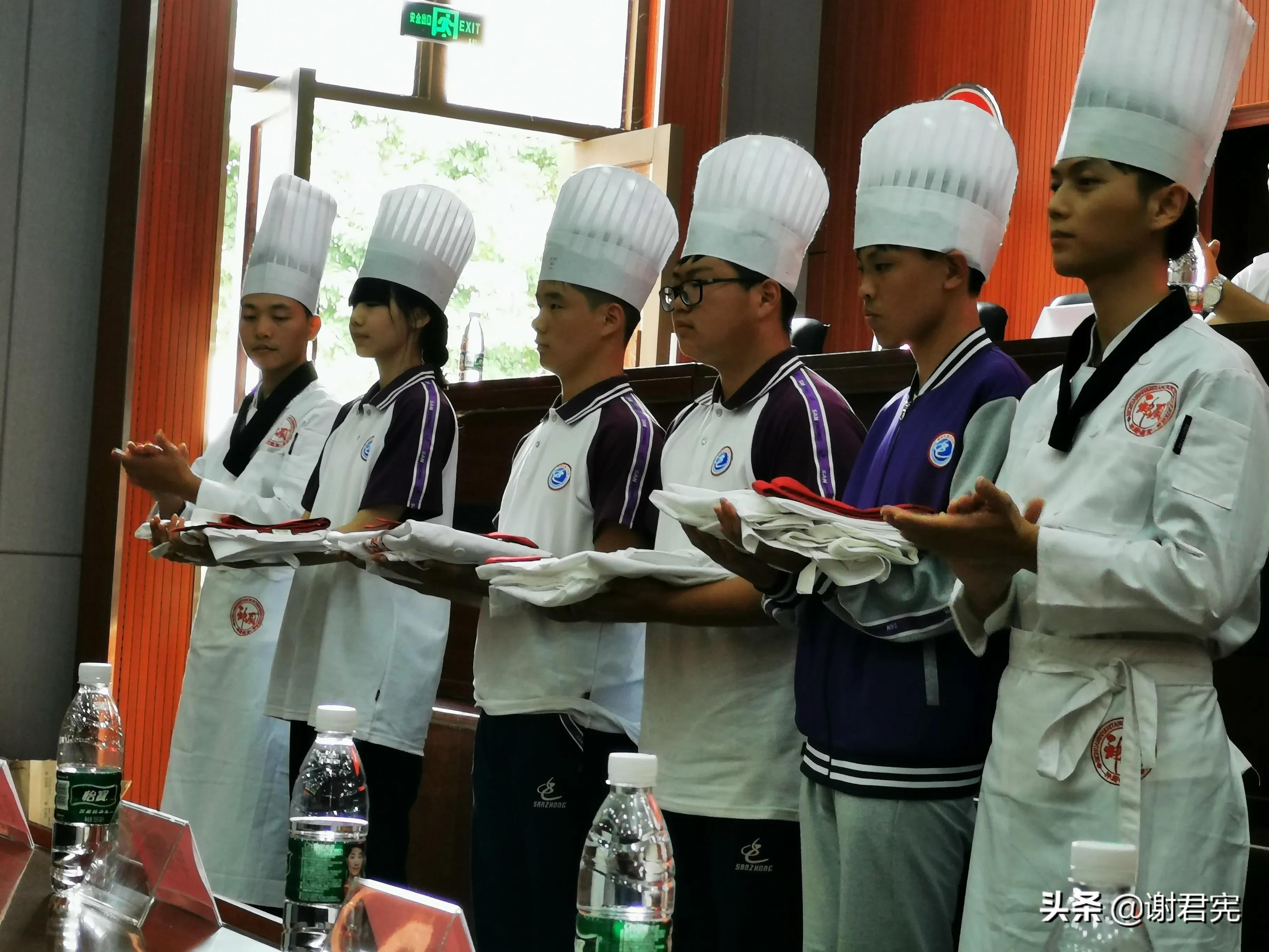 南部职业技术学校神厨教育烹饪专业学生开班起航