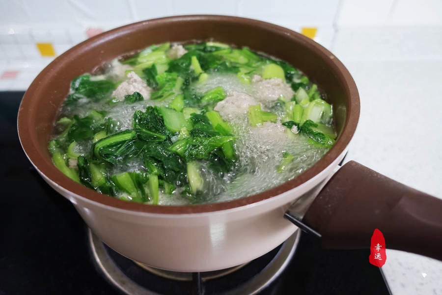 小白菜丸子湯「小白菜丸子的做法」