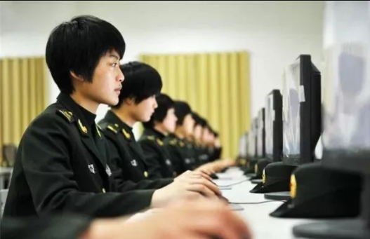 300多分就能上“军校”，前景好还包分配？22届考生可要瞧好了