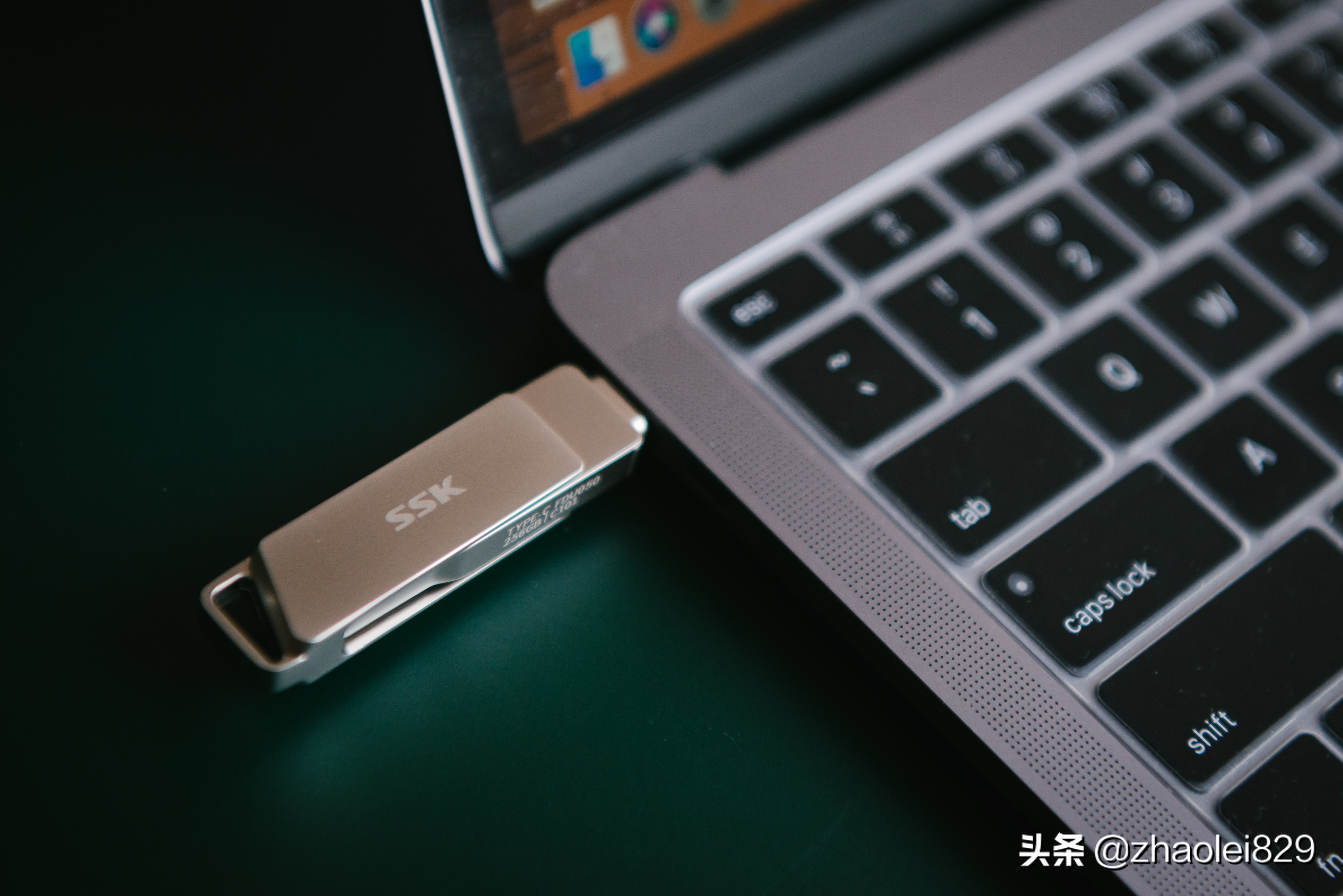 SSK飚王时光手机U盘FDU050使用体验