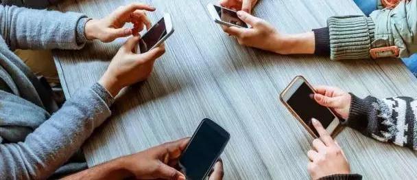 从贫困农村考上北大，拿演讲冠军实现财务自由，她的故事太激励人