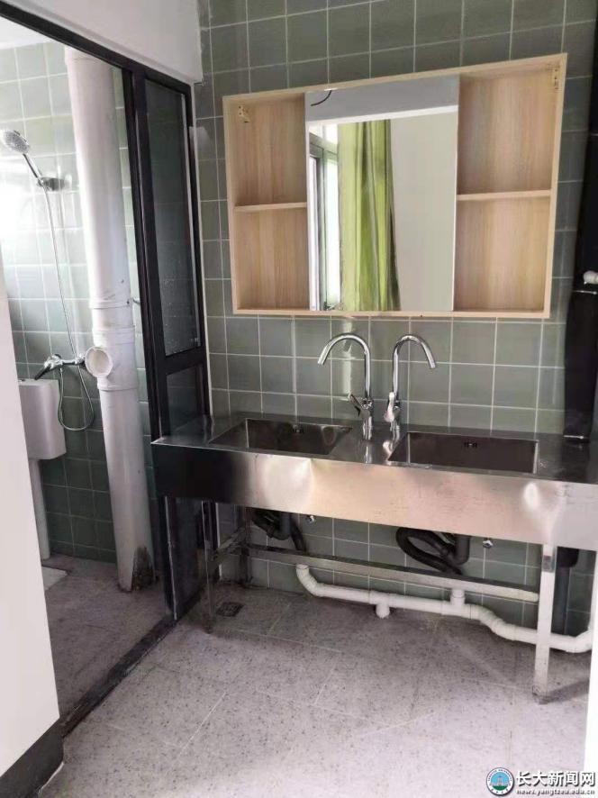 内外景直击！湖北“神仙”宿舍曝光，配置豪华，上学宛如度假