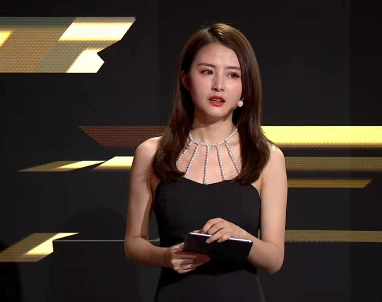 腾讯nba直播员(九大金花女神-盘点腾讯nba女主播)