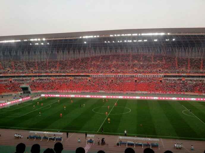 山东鲁能泰山队主场在哪(世俱杯,鲁能来了!坐镇主场济南奥体中心!