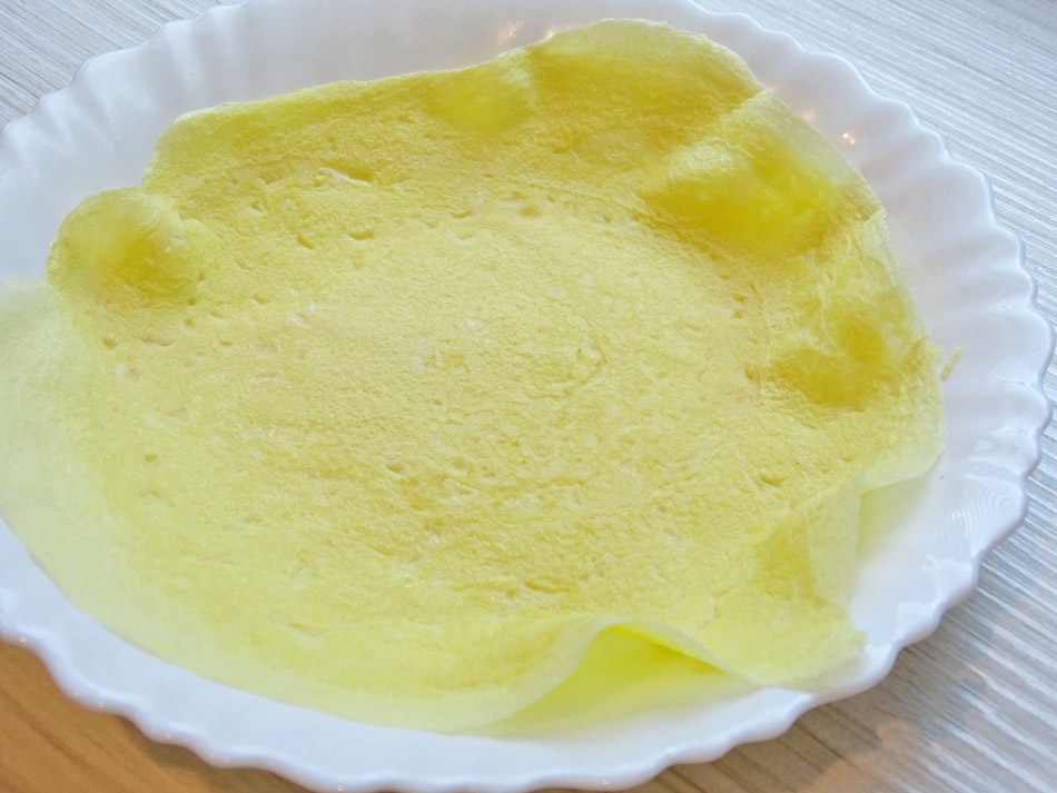 蛋包饭–蛋皮怎样不破皮、不黏锅抓住诀窍，第一次也能做好蛋包饭