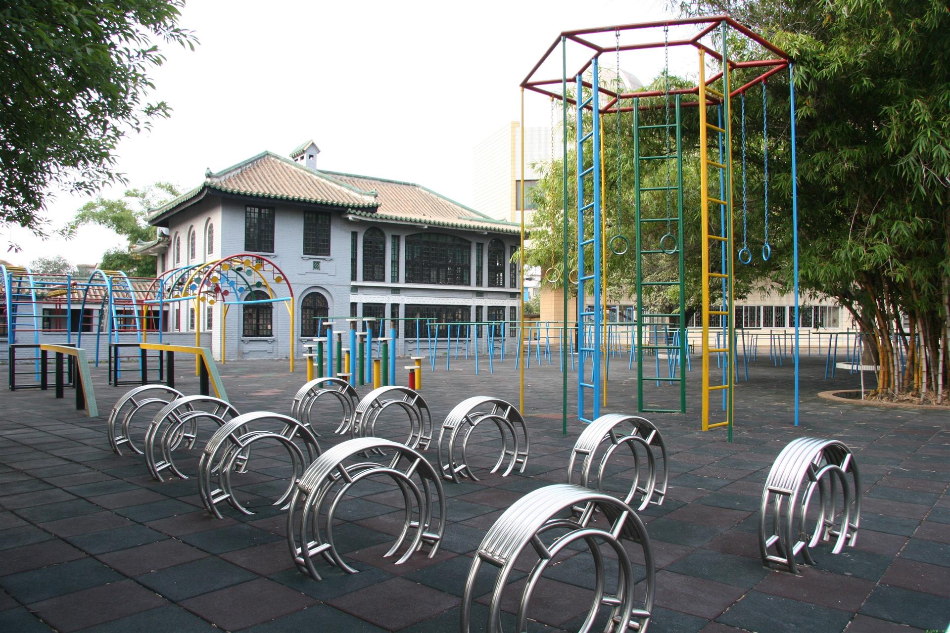 广东佛山四所好高中，2020高考创佳绩，南海中学优投超千，了不起