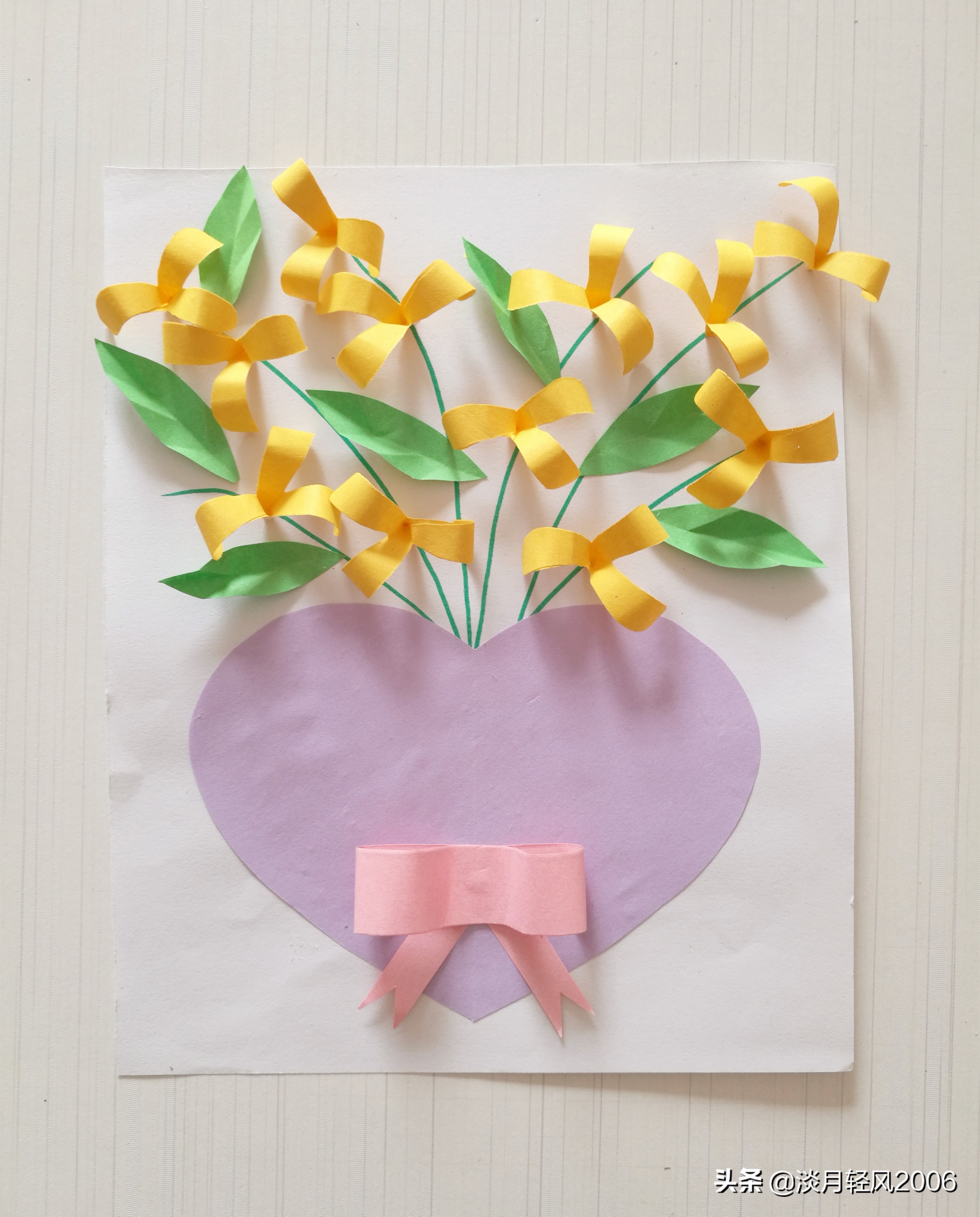 幼儿园的贺卡怎么做幼儿园手工自己动手用卡纸做清新小花爱心贺卡可以