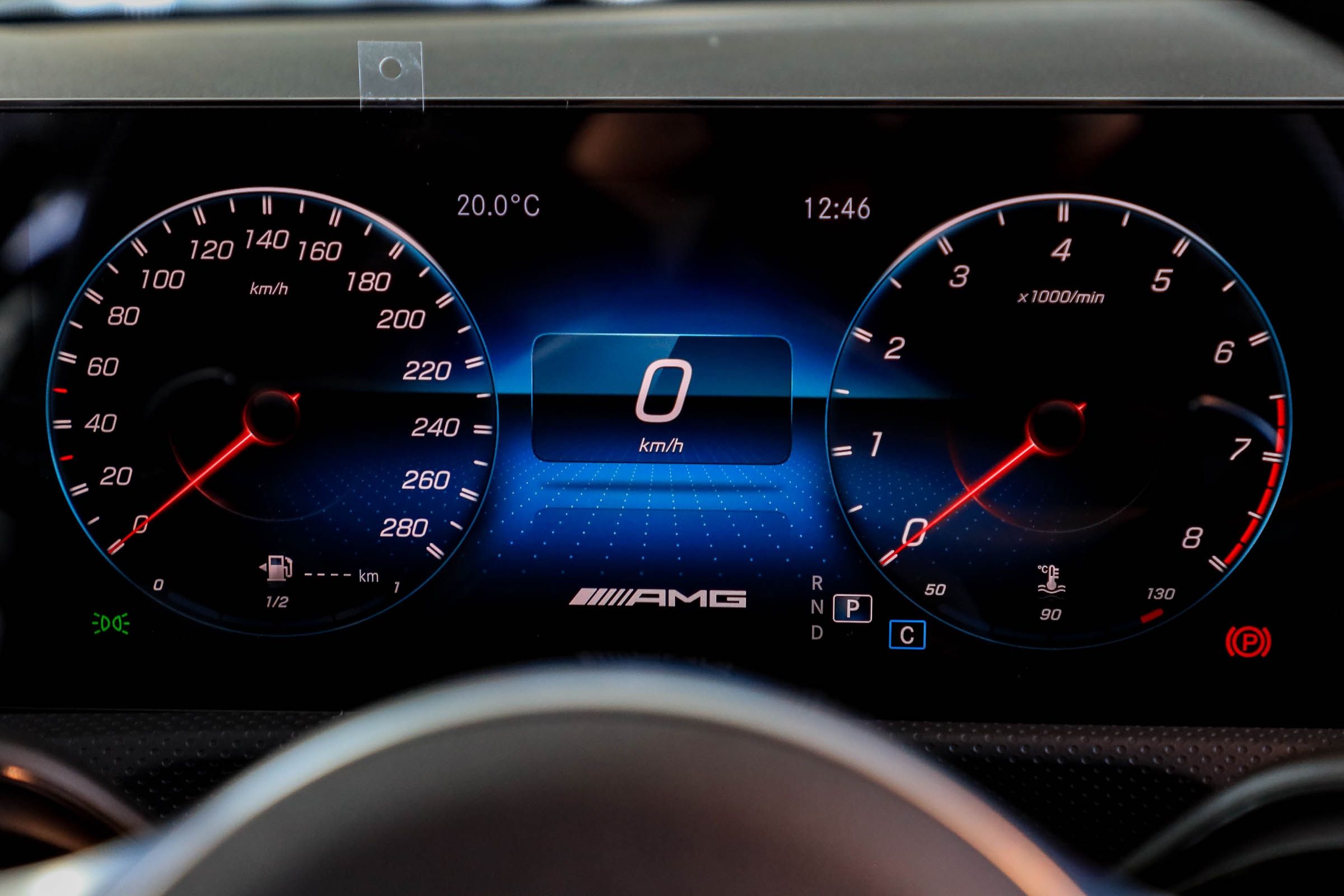 新车｜增加红色拉花点缀，AMG A 35 L 4MATIC炽夜特别版实拍解析